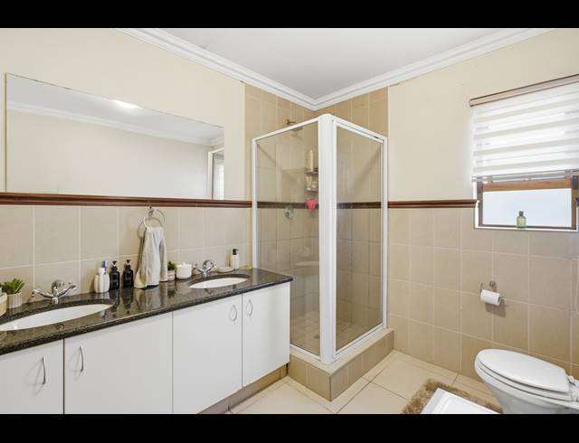 3 BEDROOM HOUSE FOR SALE IN CRAIGAVON